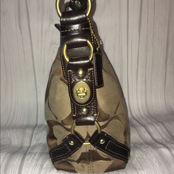 Signature Coach Carly Sac Shoulder Bag Tote 10619 - Picture 5 of 8